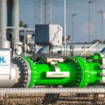 FedEx CEO Advocates Super Humanoid Robots with Extra Elbows for Warehouses